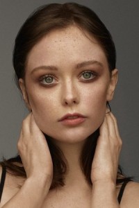 Suzanna Son